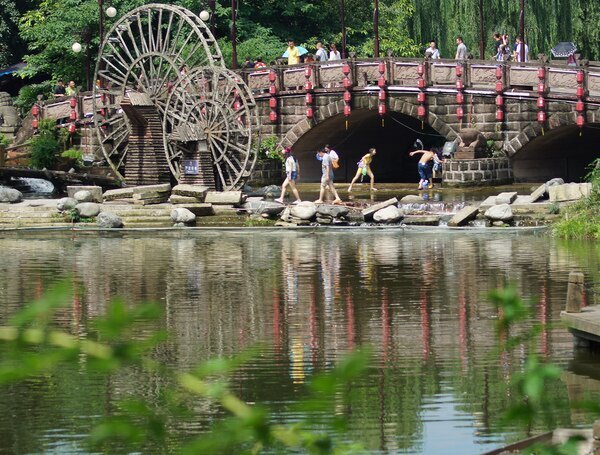 Huanglongxi Ancient Town