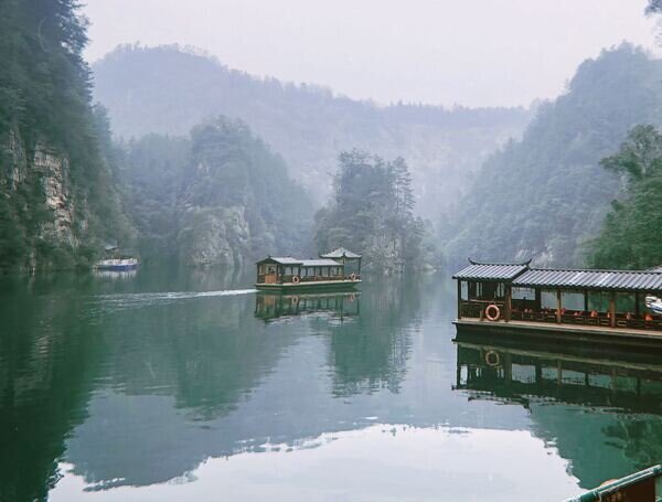 Baofeng Lake