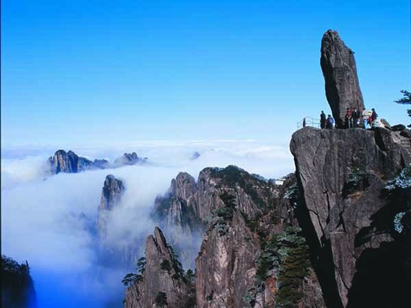 3-Day Essence of Yellow Mountain and Hongcun Village from Shanghai — real travel scene