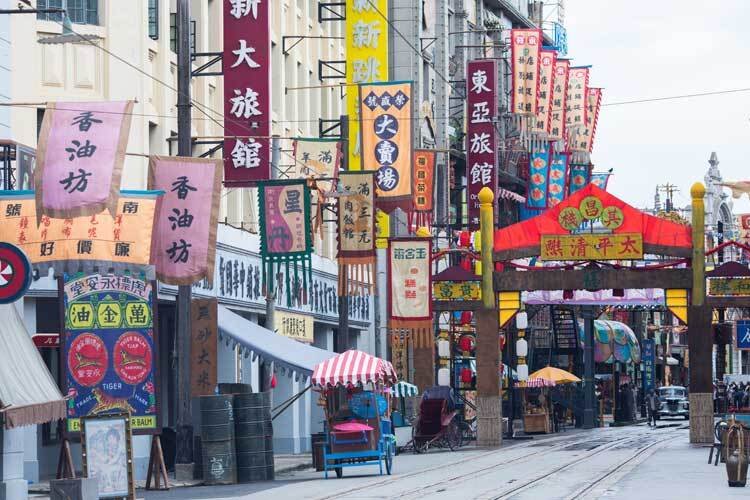 Shanghai Essence Tour with Wusongkou Transfers, Shanghai Package Tour with Cruise — real travel scene