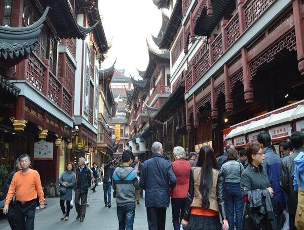 3-Day Shanghai Waterways, Skyscrapers & French Flair Tour from Beijing — real travel scene