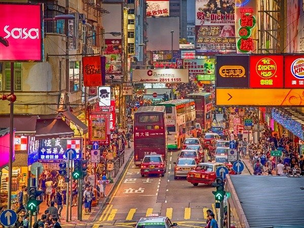 Hong Kong Tours: Harbor, Neighborhoods & Regional Routes — real travel scene