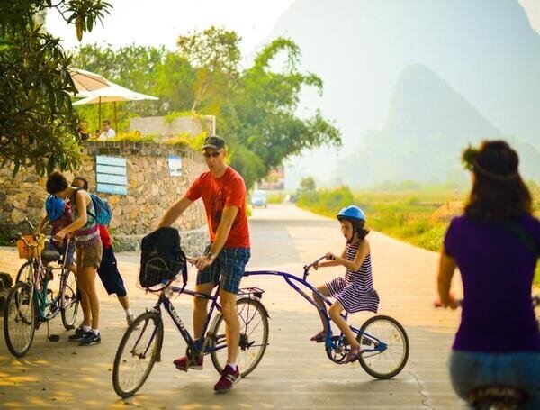 5-Day Tour of Guilin's Karst Landscapes and Yangshuo's Countryside — real travel scene