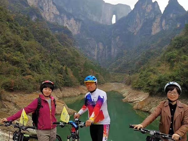 6-Day Hunan Heritage & Landscape Private Tour — real travel scene